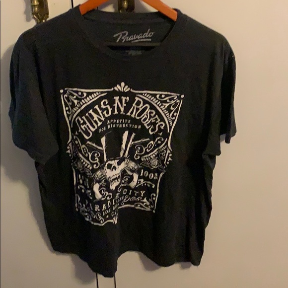 Tops - Guns and Roses tshirt